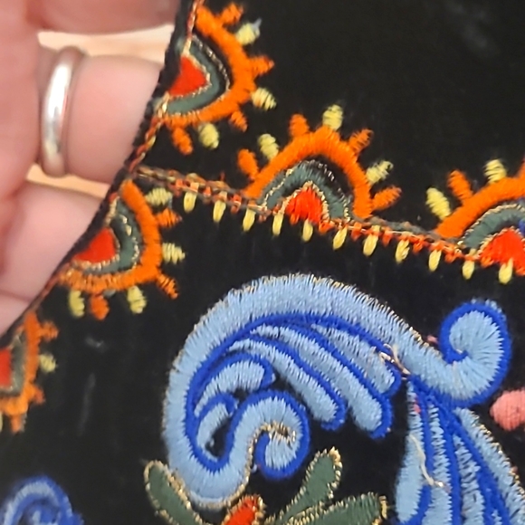 HANDMADE~UPCYCLED by ☆OKDco. VELVETEEN EMBROIDERED PARTY TOP!❤️SZ-MED - Picture 6 of 14